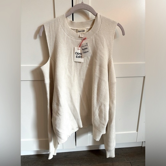 Open Edit Cold Shoulder Ribbed sweater Size M in Cream NWT - Picture 4 of 8